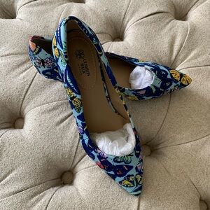 Cushion Walk by Avon Butterfly Heels Size 7